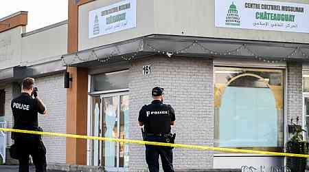 Man charged after 3 injured in knife attack at Montreal-area mosque