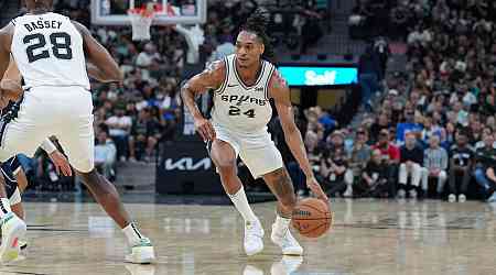 Spurs say Vassell (foot) out until at least Nov. 1