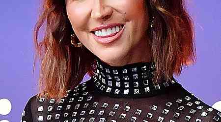  Bachelor Nation's Kaitlyn Bristowe Reveals PCCAs Wardrobe Malfunction 