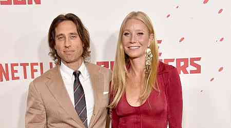 Gwyneth Paltrow and Brad Falchuk Kiss Passionately In Their Swimsuits