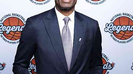  Dikembe Mutombo, NBA Center Legend, Dead at 58 After Cancer Battle 