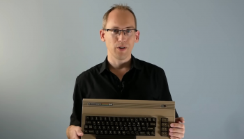 Linus Live-Codes Music on the Commodore 64