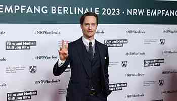 Serien: Tom Schilling entspannt nicht mit Filmen oder Serien