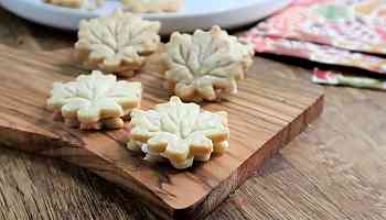 Recipe: Everyone will fall for these homemade maple leaf cookies