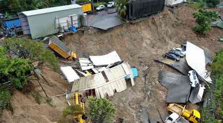 Landslide damages garbage trucks at Keelung incineration plant