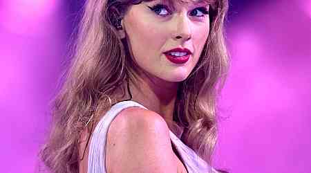  Taylor Swift's Net Worth Revealed After Becoming a Billionaire 