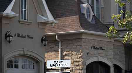 CMHC reports September pace for housing starts up from August