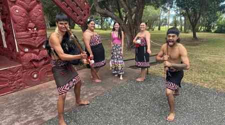 Participants in Indigenous cultural exchange program to New Zealand feel 'scammed'