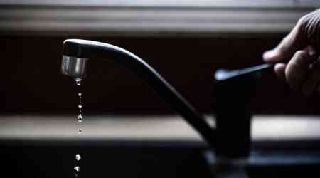 Montreal is phasing out water fluoridation for the West Island. What's the risk?