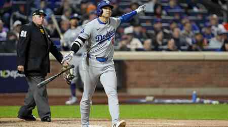 Shohei Ohtani homers as the Dodgers rout the Mets 8-0 for a 2-1 lead in the NLCS