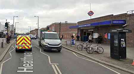 Couple attacked by knifepoint bag snatchers near east London Tube station 