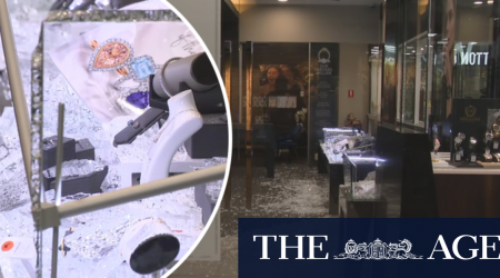 Thieves rob Melbourne jewellers