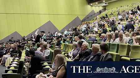 ACU offers refunds to graduates after conservative ceremony speech sparked walkout