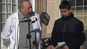 11-year-old stuns pharmacist at shuttering Weston Walgreens with gift