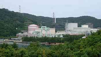 Japan Stops a Reactor From Starting as America Goes All in on Nuclear Power