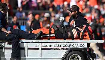 Browns' Owusu-Koramoah immobilized, carted off