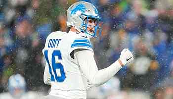 Lions conquer rainy Lambeau: 'We're built to win'