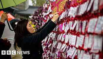 'Forbidden' song haunts South Korea's uni entrance exam students