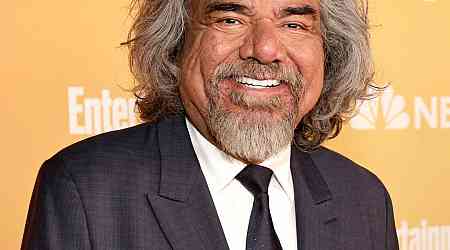  George Lopez Is Unrecognizable After Hilarious Lopez vs Lopez Makeover 