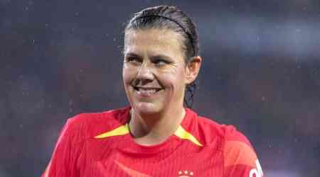 Canadian soccer great Christine Sinclair's pro career ends as Portland Thorns eliminated from NWSL playoffs