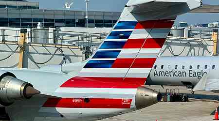 American tweaks domestic network with route cut, 4 new flights