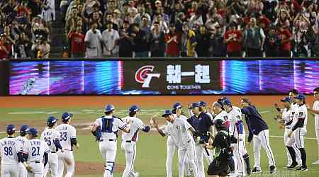 Taiwan wins Premier12 opener over South Korea with homeruns