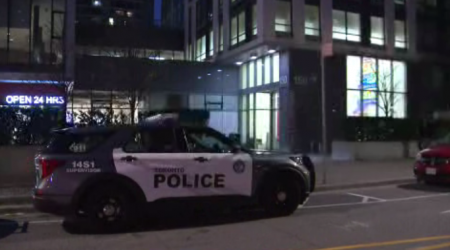 Man dead in stabbing following argument in downtown Toronto: police