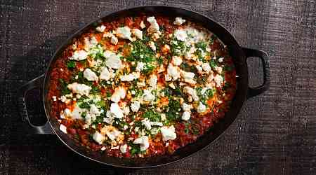 This Shakshuka Recipe Is a Cheap and Easy Weeknight Meal