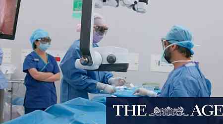 Australian-first trial offering 'massive improvement' to cataracts surgery