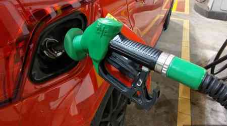 Malaysia bakal lancar petrol Euro 5 pada Sept 2025