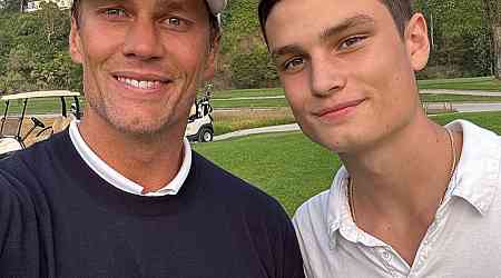  Tom Brady Shares Sweet Selfie With His Lookalike Son Jack at NBA Game 