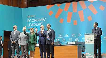 Apec summit ends with call to tackle pressing issues