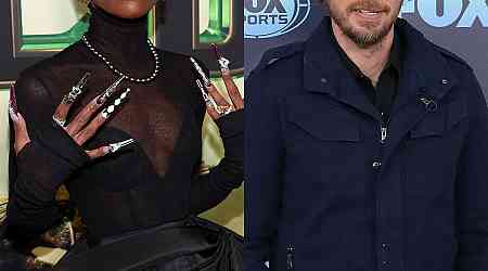  Cynthia Erivo Answers Dax Shepard's TMI Question About "Wiping" 