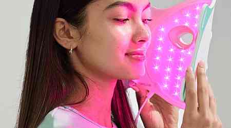  Best Red Light Therapy Mask Black Friday Deals: Get up to 75% Off 