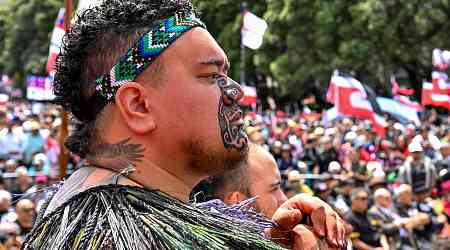 Tens of thousands march in New Zealand Maori rights protest