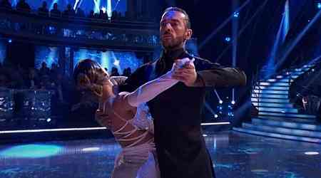 Strictly Come Dancing fans issue same complaint moments into show over Pete Wicks