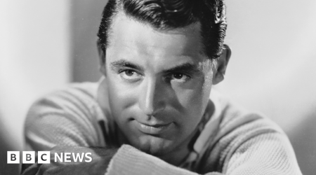 Blue plaque honours actor Cary Grant in home city