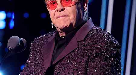  Elton John Shares He's Lost Vision in His Right Eye After Infection 