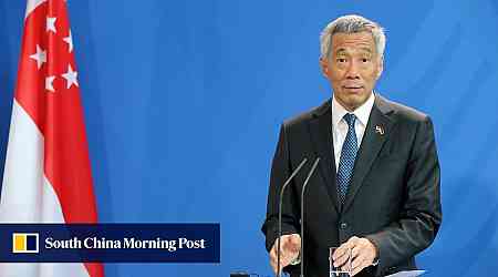 Chinese leader Xi Jinping meets former Singapore prime minister Lee Hsien Loong