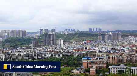 Security guards foil attempted bank robbery in southwestern China, man detained