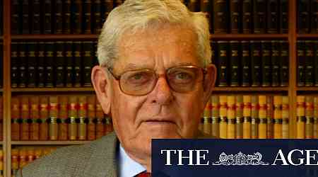 Legendary Australian barrister and politician Tom Hughes dies aged 101