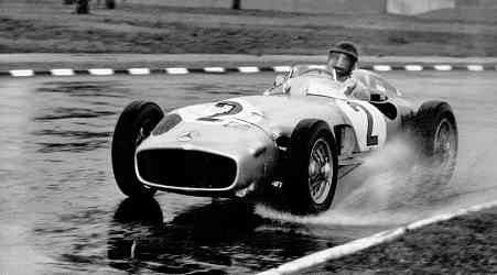 Mercedes W 196 R di Fangio e Moss, un'icona del motorsport va all'asta