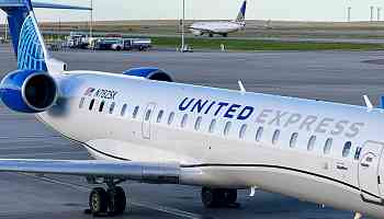 United Airlines cuts 3 routes, but adds 3 others and starts a turf war