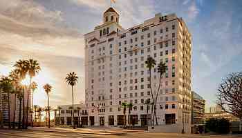 Fairmont Breakers Long Beach officially opens in Southern California