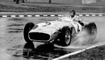 Mercedes W 196 R di Fangio e Moss, un'icona del motorsport va all'asta