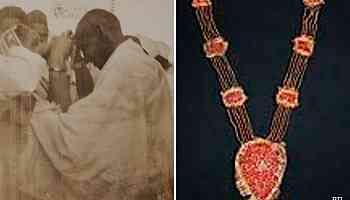 Historic Garland Worn By Gandhi-ji At Dandi March Goes Unsold At UK Auction