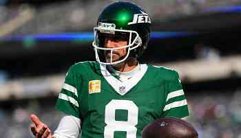 Aaron Rodgers Rumors: QB Plans to Play in 2025 NFL Season, Just Not for Jets