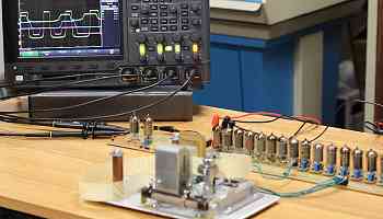 Debugging the UE1 Paper Tape Reader and Amplification Circuit