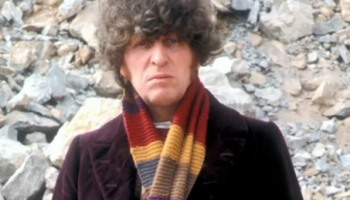 The BBC Creates Step-by-Step Instructions for Knitting the Iconic Dr. Who Scarf: A Document from the Early 1980s