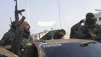 Syrian opposition activists say insurgents have reached the suburbs of Damascus